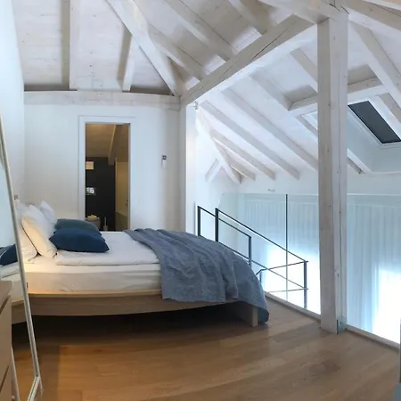 Апартаменти The Bridge Casa Luxury