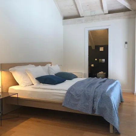 The Bridge Casa Luxury Lejlighed *